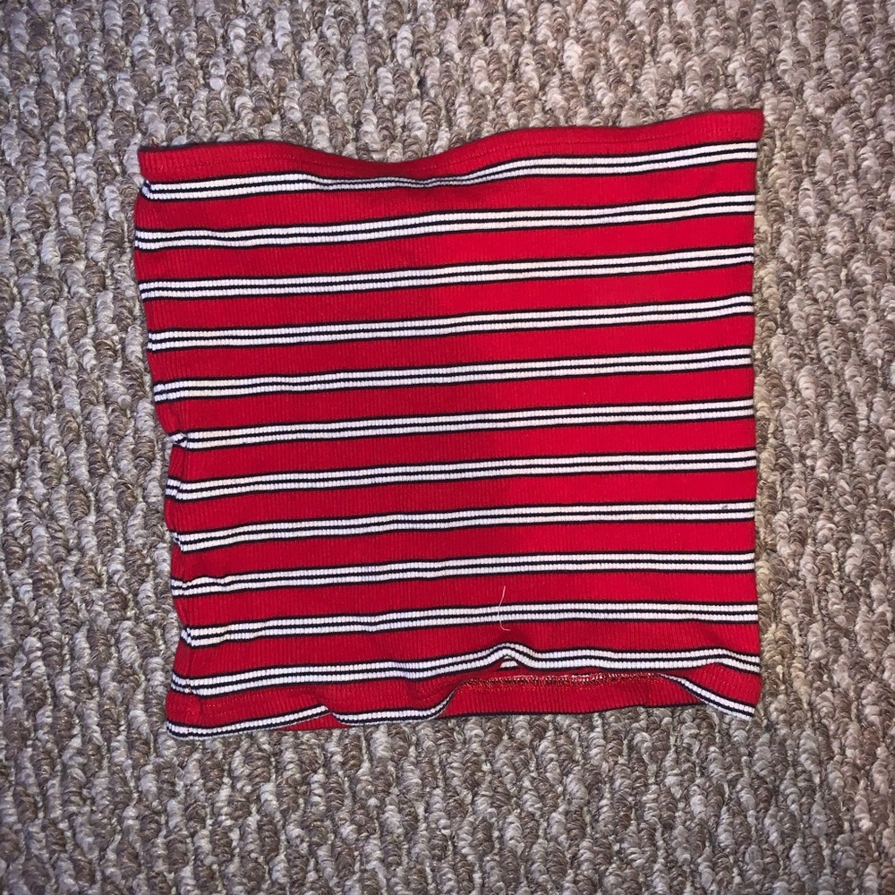 Strapless crop top